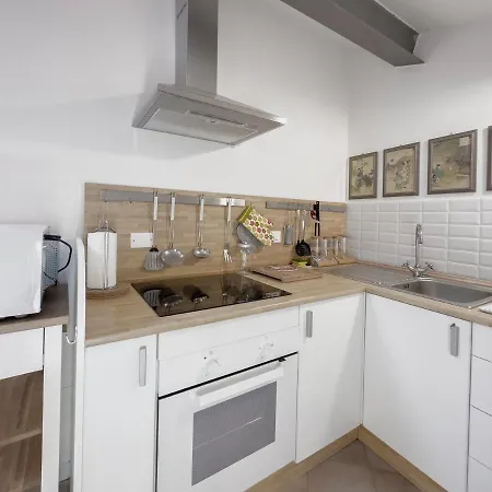 Apartment Realkasa Carro 7