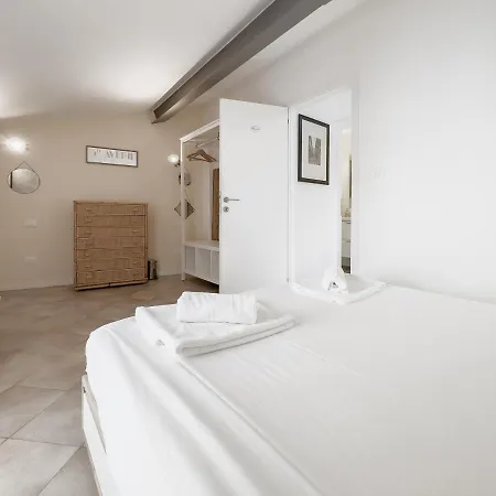 Apartamento Realkasa Carro 7 Bolonia